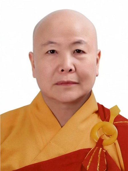 哀悼上行下贵长老尼七言感怀